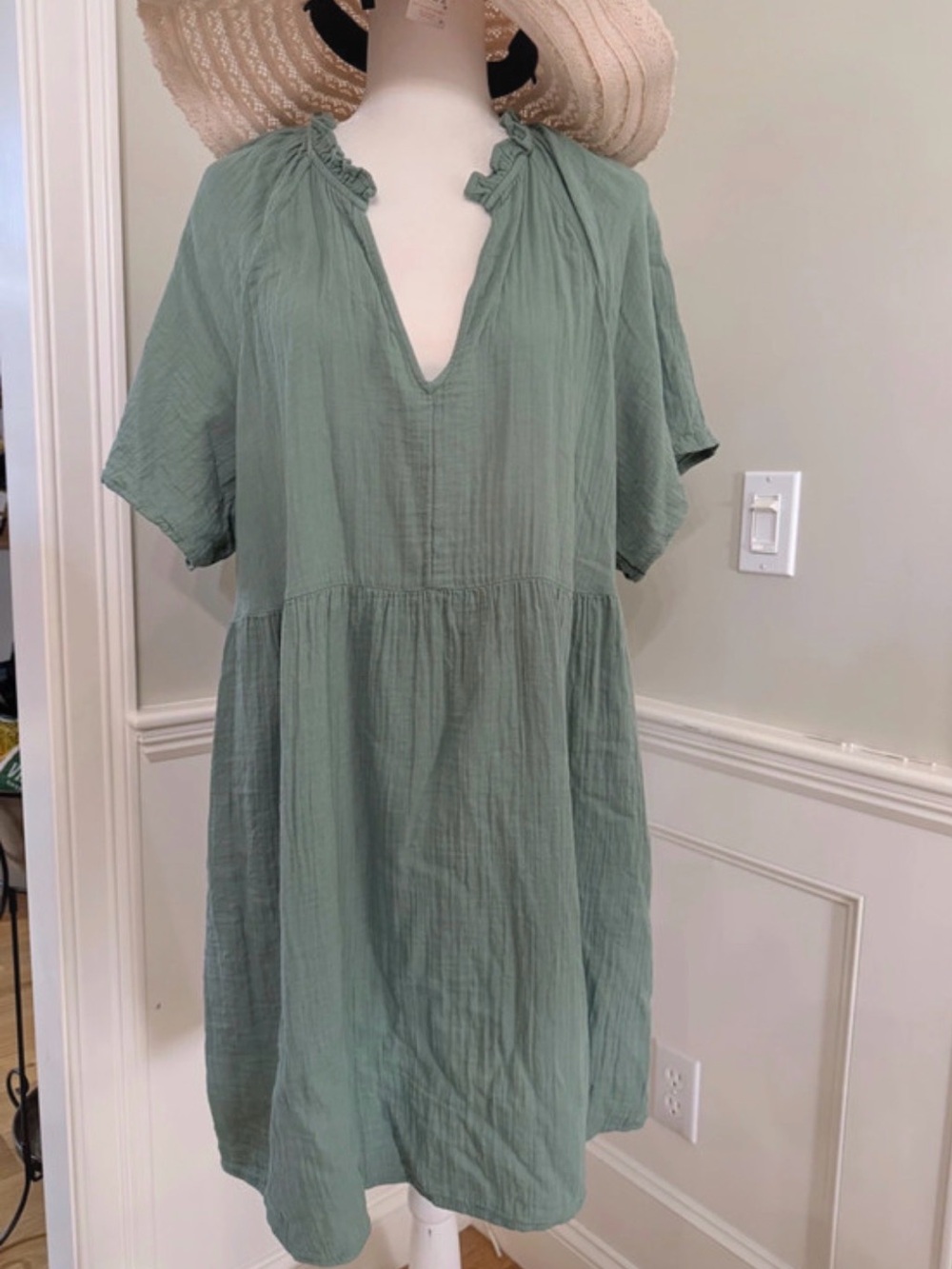 Relaxed Sage Green V-Neck Short Sleeve Women’s Dress